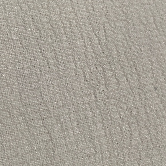 Offwhite Fabric - Picture 3 of 4
